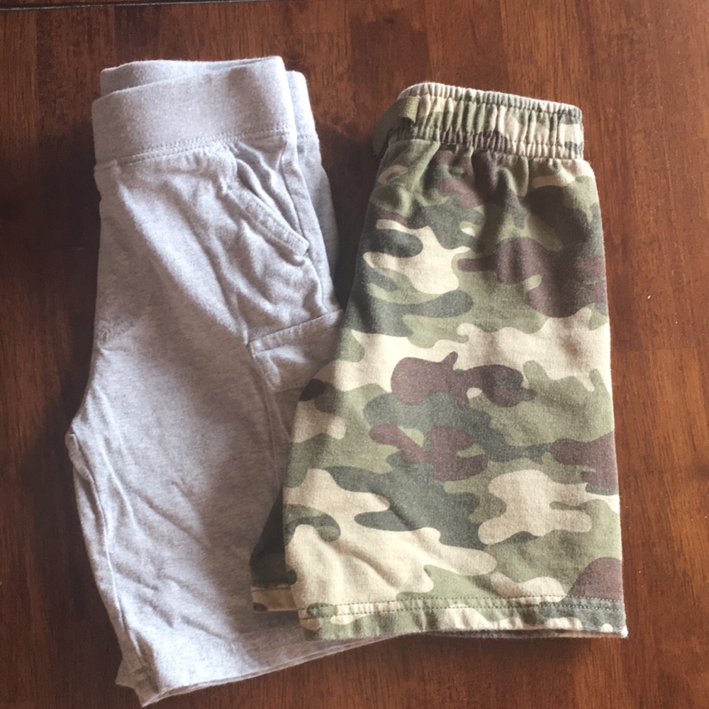 Boys shorts bundle size 4T